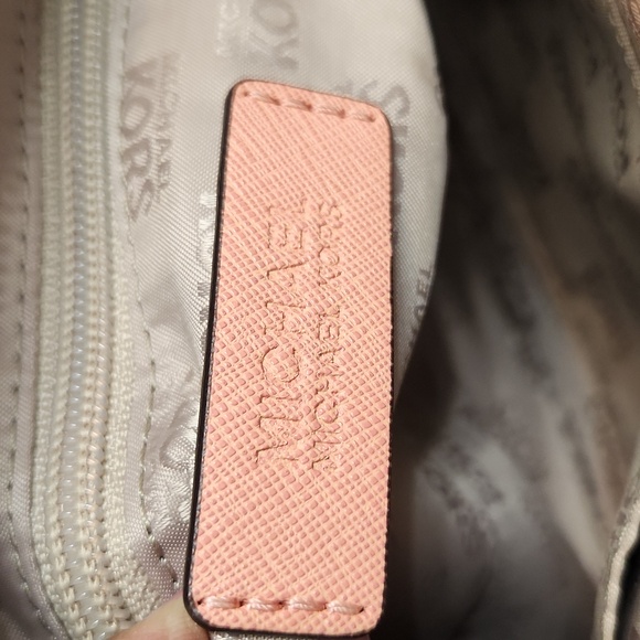 Michael Kors Cindy Dome Rose Floral Print Crossbody Bag - Picture 14 of 16